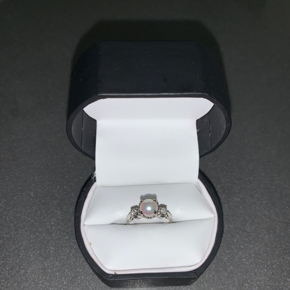 Pearl Ring